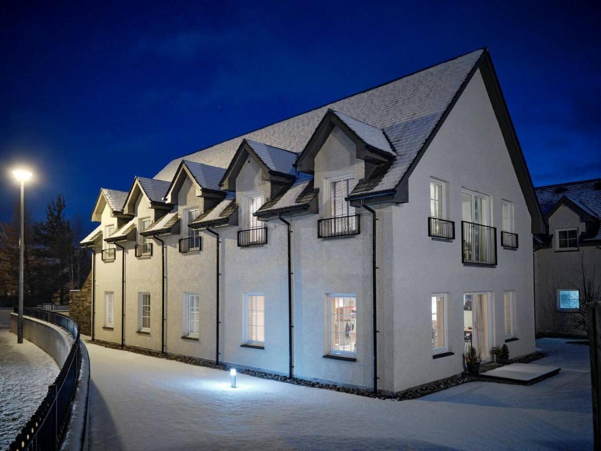The Steadings, Aviemore Luxury 5 Star Rated 3 Bed With Home Cinema Garden And Parking Екстер'єр фото