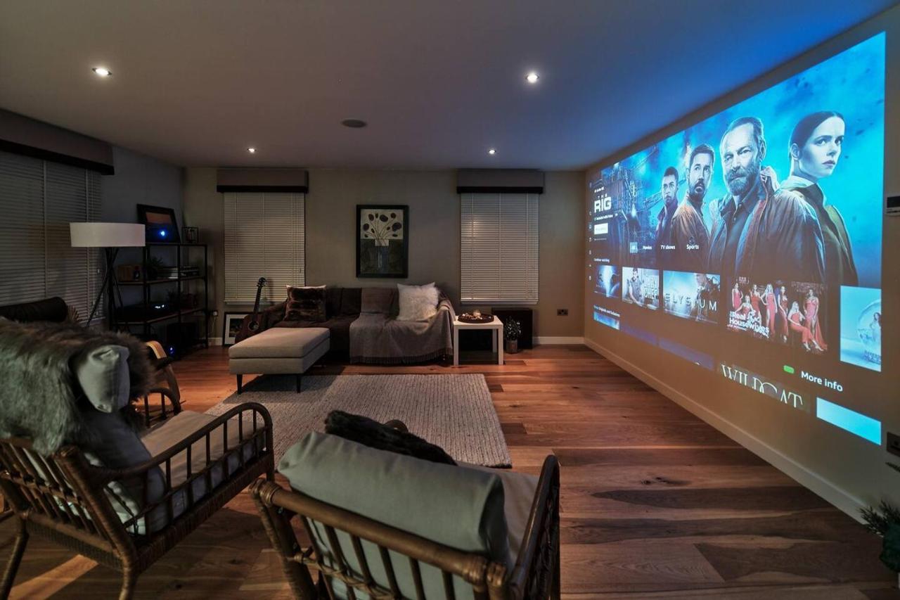 The Steadings, Aviemore Luxury 5 Star Rated 3 Bed With Home Cinema Garden And Parking Екстер'єр фото